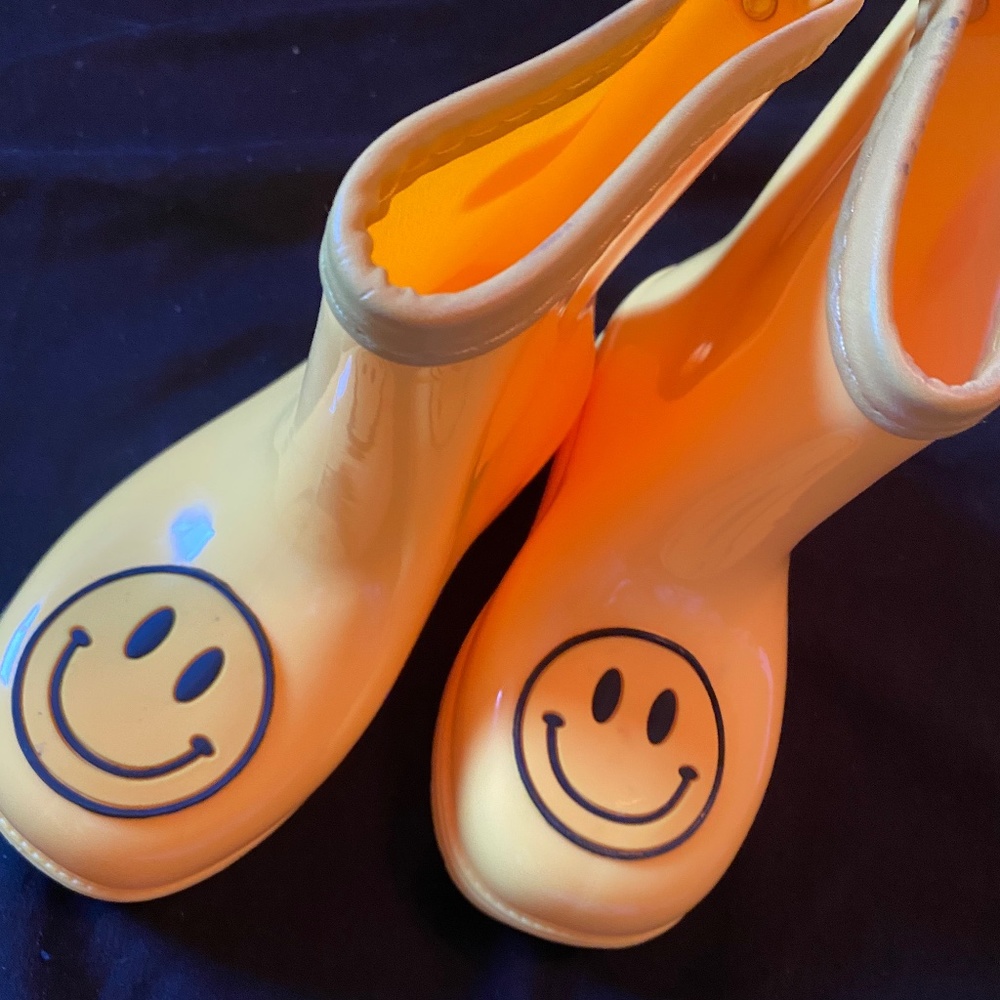 Rain boots